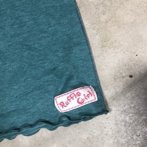 RUFFLE GIRL size medium ladies tunic N12 - Picture 2 of 3